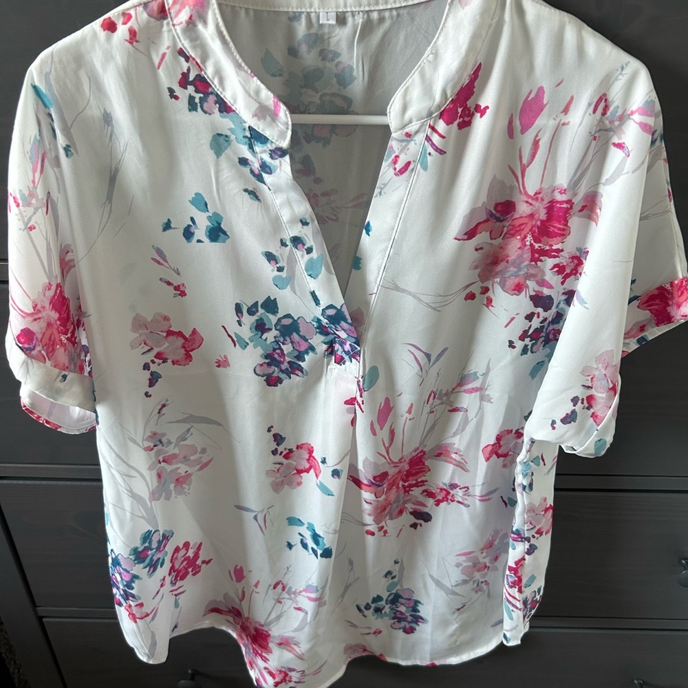White and Pink Short Sleeve  Blouse with Mandarin Collar